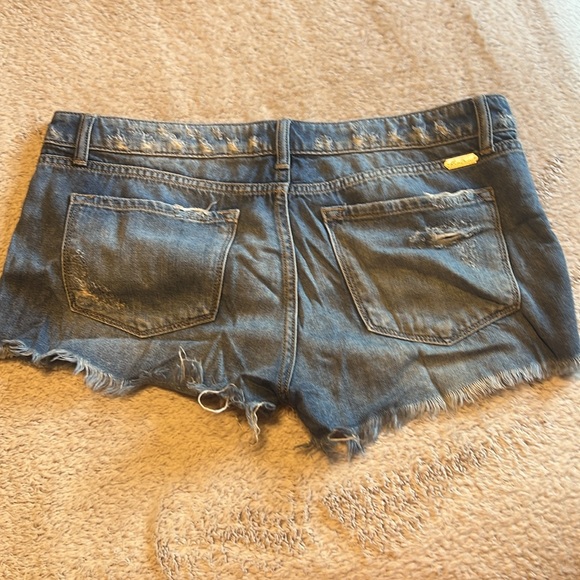 Kancan Women’s shorts - Picture 3 of 3